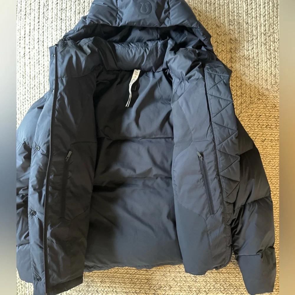 Lululemon Wunder Puff Jacket *Wordmark size 4 - Picture 10 of 14
